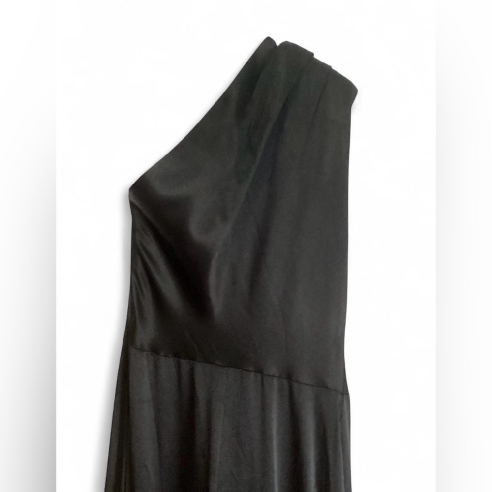Bronx and Banco Black and Red One-Shoulder Gown Size 6 - Picture 7 of 15